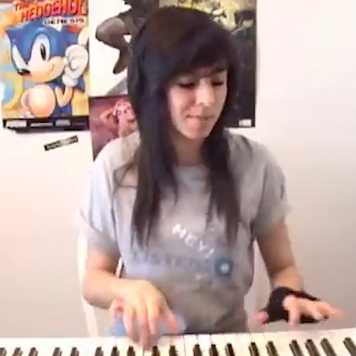 This week our #GrimmieThursday Throwback is Christina’s cover of Price Tag! 💚

→ https://www.youtube.com/watch?v=duZwfEllHug