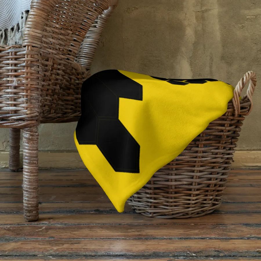 Nexus Tree Blanket! product image (9)