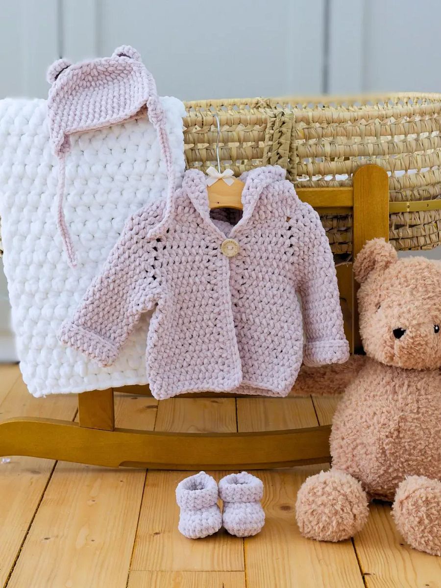 Crochet Pattern: Easy Baby Hoodie (with Bear Ears) product image (10)