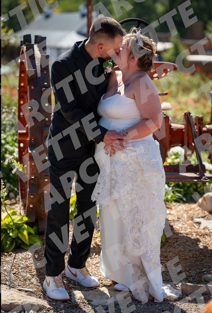 Mr & Mrs Griffin Wedding Photo 11 - Honeymoon Fundraiser product image (1)
