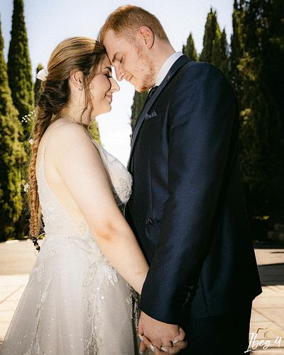 >

“Kam nevoj per ty ashtu sic zemra ka nevoj per rrahjet.”
-———————————-———————
Endri & Suela Wedding Photos 2024 
-————————...