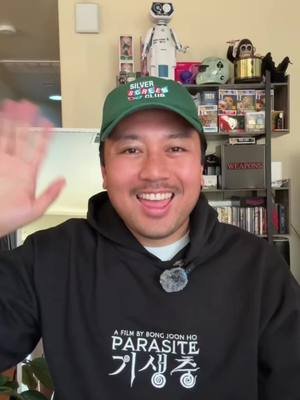 I got interviewed by Alee Kwong and her #Substack Slight Unseen for @silverscreen.club which I dive into how the club was started, where the name is inspired from, what my #Letterboxd Top 4 is, and what I think of the state of Superhero movies today.  What an honor and privilege to talk movies and Silver Screen Club, thank you Alee for the opportunity! 