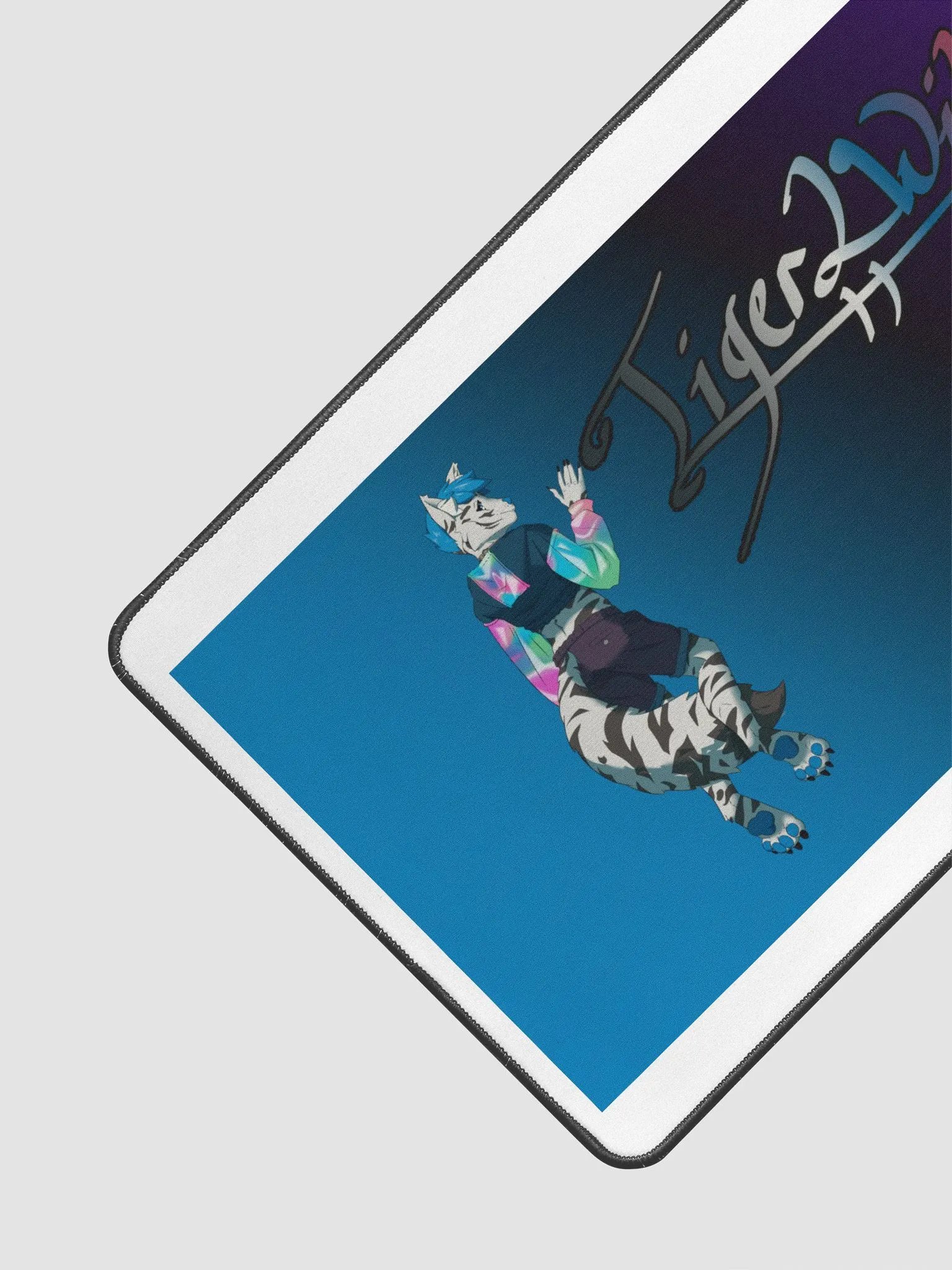 Daki Desk Mat: Gradient product image (3)