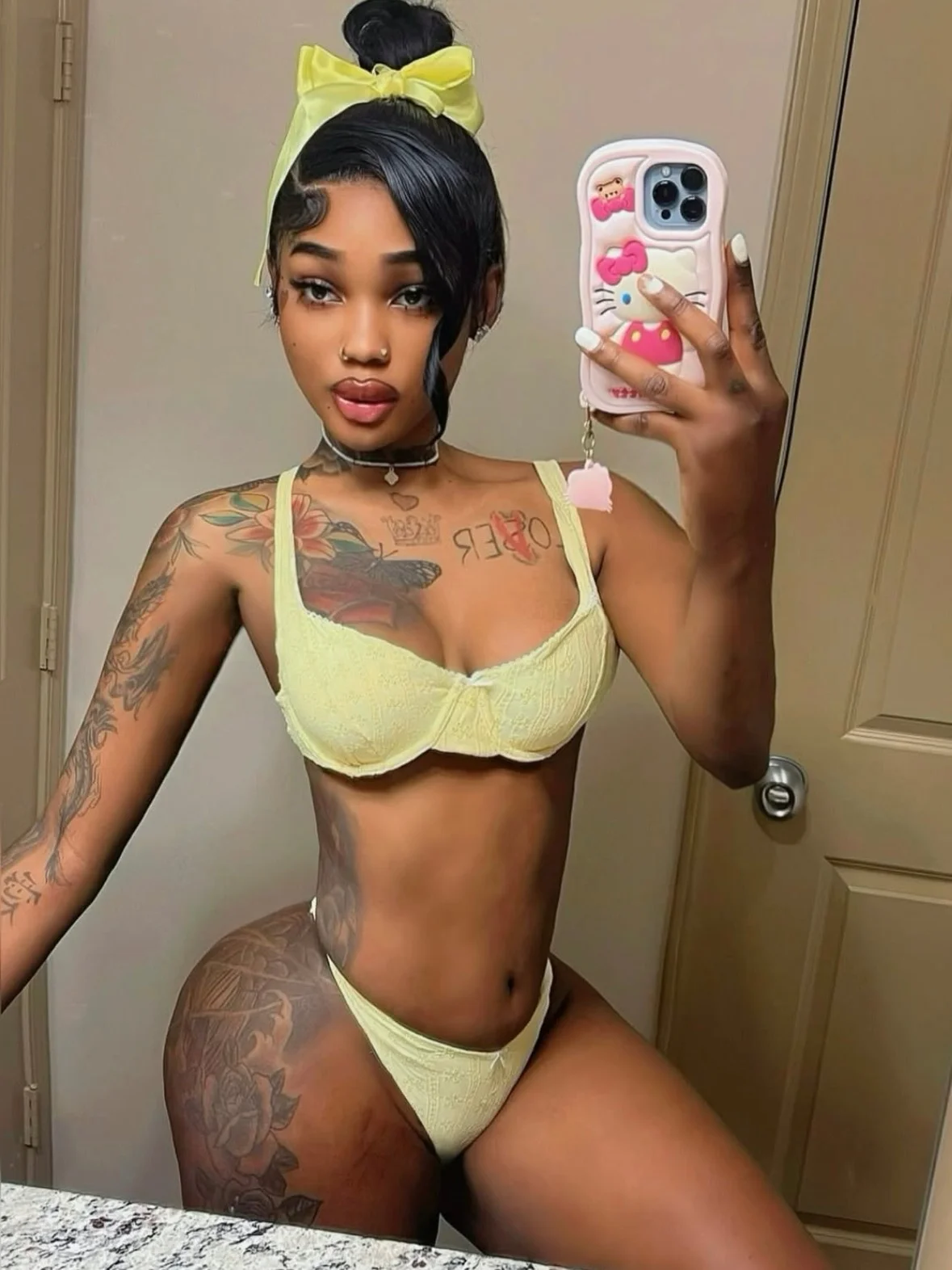 Bubble Booty Cutie Reveal product image (1)