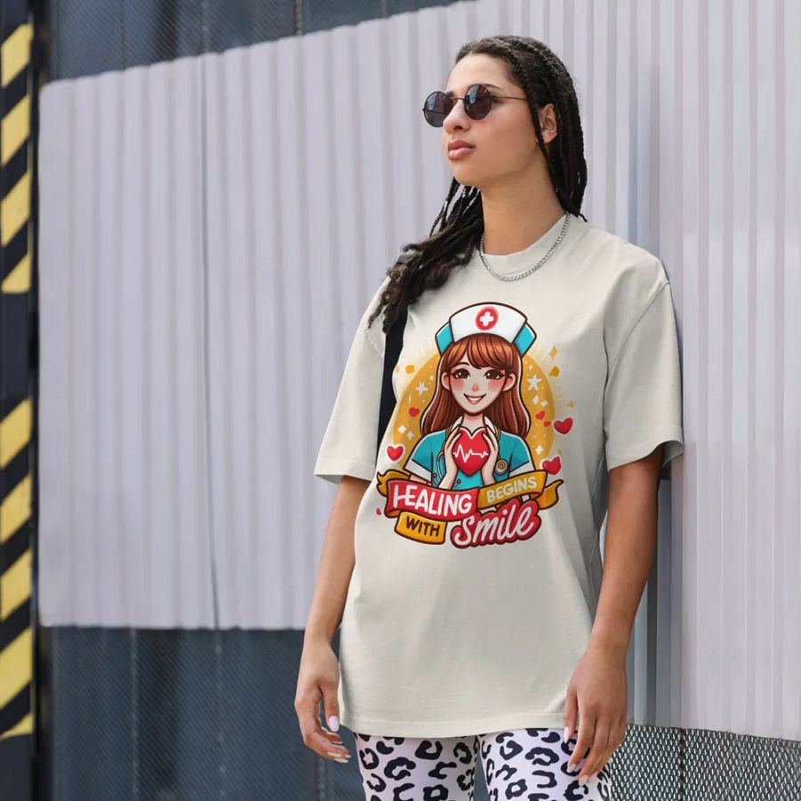 Smiling Nurse Heartbeat Oversized Tee product image (36)