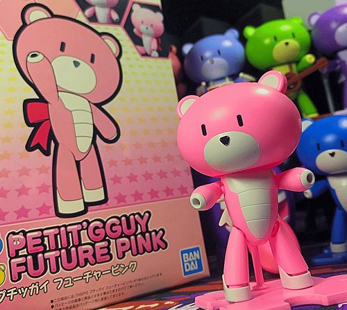 New Video for all you PINK fans! The HG Petit’gguy Future Pink - as well as some Pokémon card opening! Continuing my mission ...
