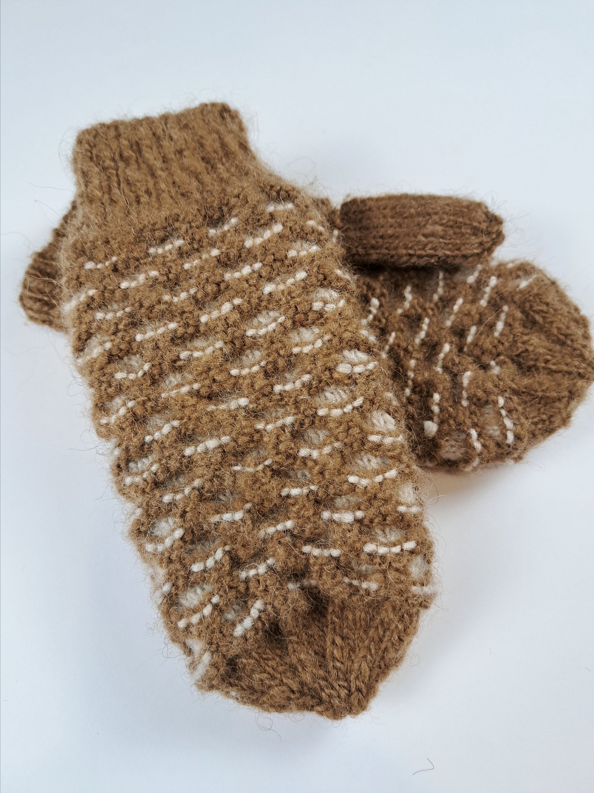 Hand Made Wool Newfie Mittens - Medium - Honeycomb Pattern product image (3)