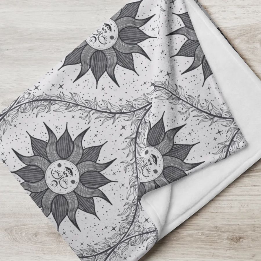 Mystic Suns and Leaves Blanket product image (5)