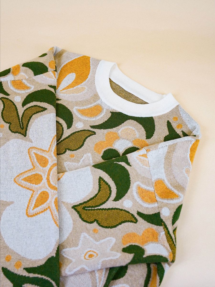 Botanical Wallpaper Sweater - Cream product image (3)