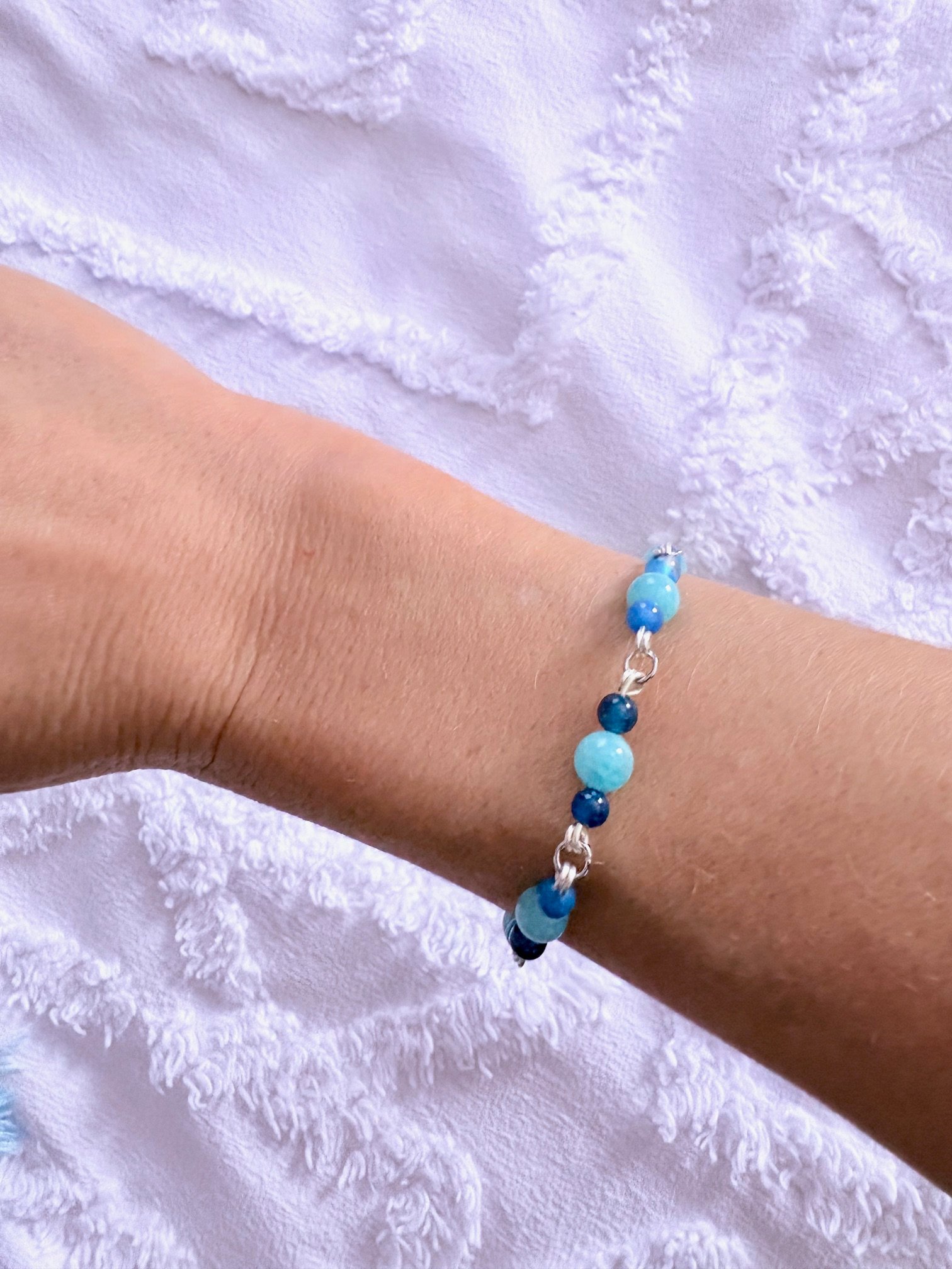 MFD-00272 | Pebble Sea Glass Bracelet | Wire Wrapped Links | by Monique Faella Designs™ product image (1)