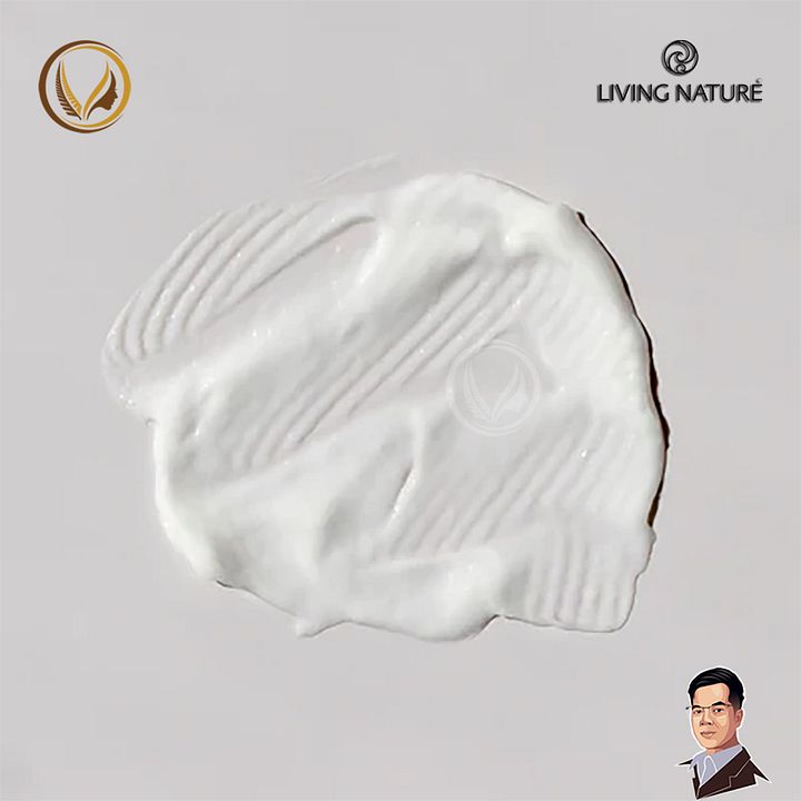 Toner cấp ẩm cho da nhạy cảm Living Nature Sensitive Hydrating Toner 100ml product image (2)