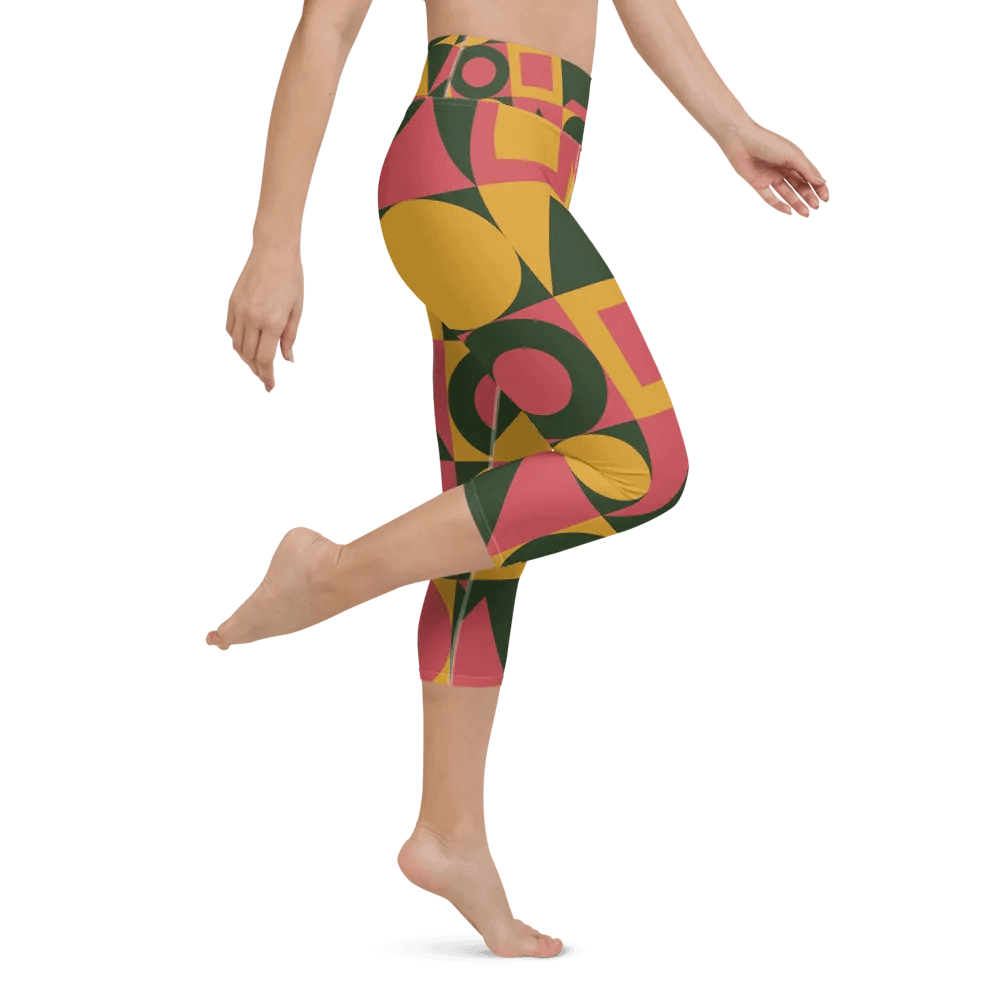 Urban Edge Retro Pattern Yoga Capri Leggings product image (1)