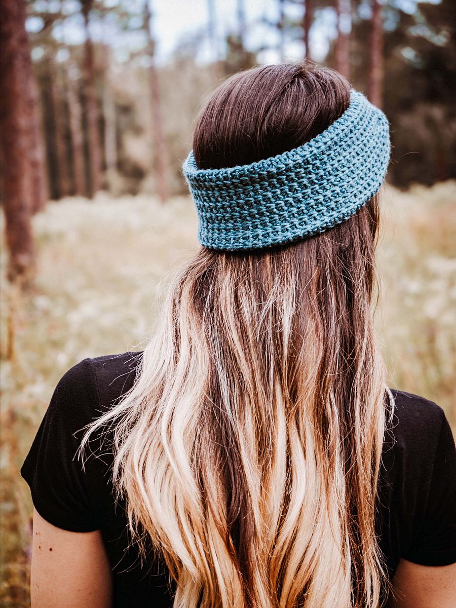 Crochet Knit-Look Twisted Earwarmer Headband Pattern product image (5)