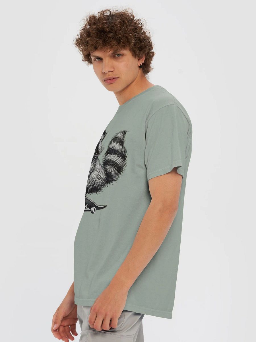 Skater Raccoon Graphic Tee product image (5)