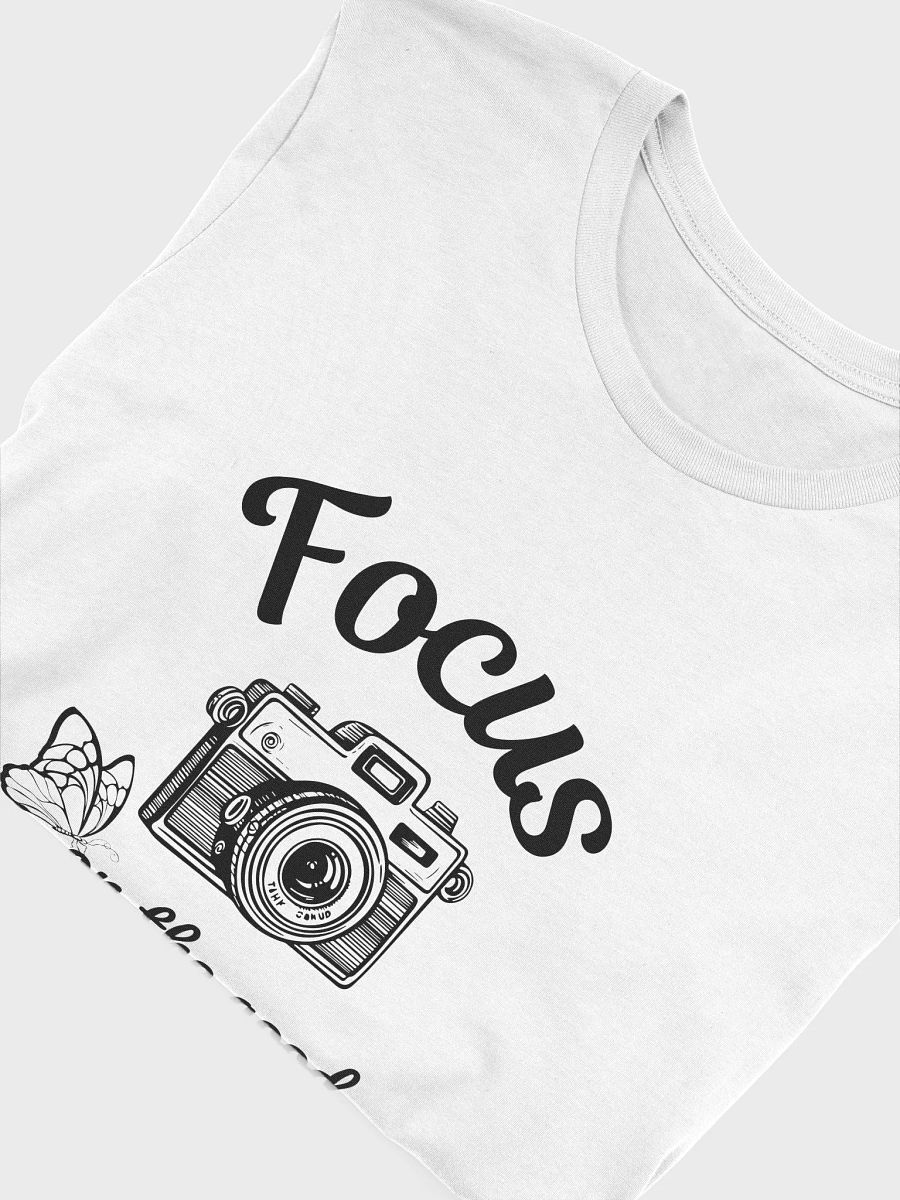 'Focus on the Good' Comfort Tee product image (46)