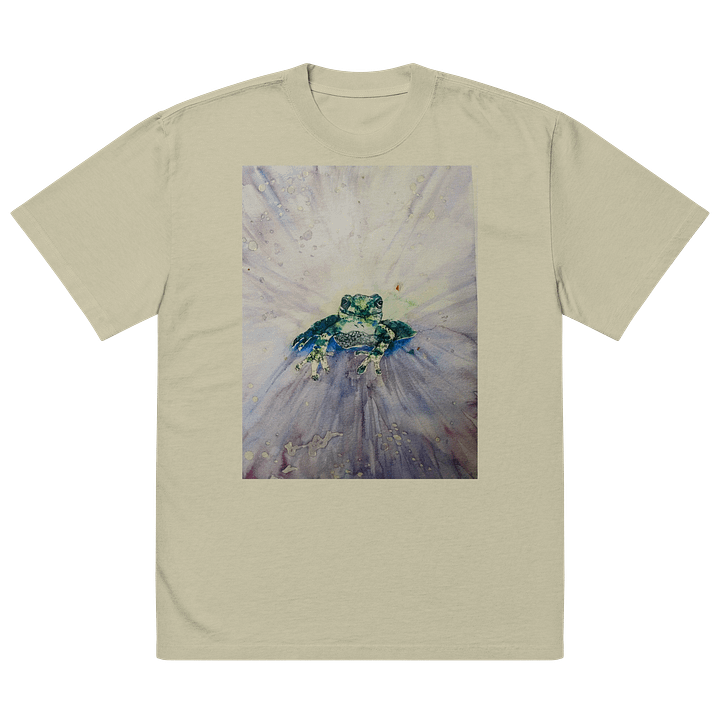 Tree frog on a morning glory Oversized Tee product image (2)