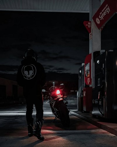🖤 Time to fuel up and go for a ride.
Where are we going this weekend?

#chazyafterdark #weekend #friyay #fridayvibes #crowcir...