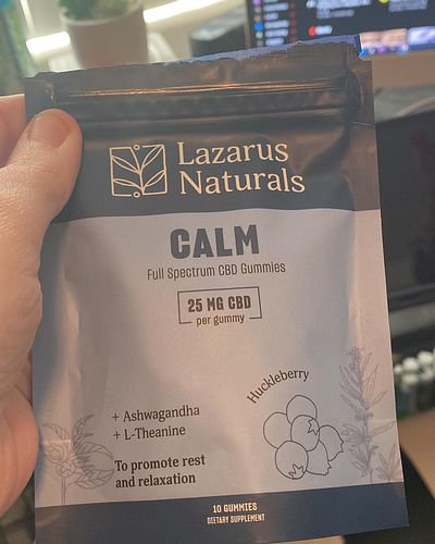 Got this today and tried 1 few hrs ago. It helps 👍🏻 #cbd #cbdgummies