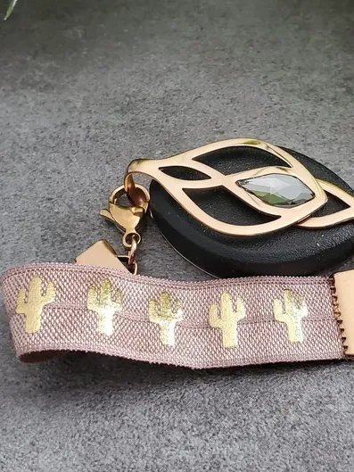 Taupe Cactus Elastic Bracelet | Handmade Accessory for Bellabeat Leaf Urban & Ivy product image (1)