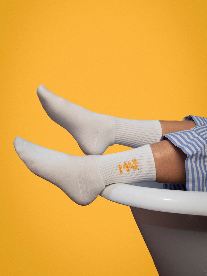 cwcoi embroidered socks product image (2)