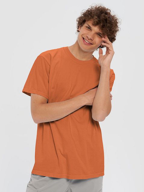 Photo showing Comfort Colors Garment-Dyed Heavyweight T-Shirt