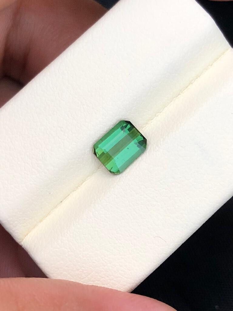 TOURMALINE EMERALD CUT GREEN COLOR STONE FOR RING, JEWELRY & GIFTS, 1.40 CARAT product image (3)