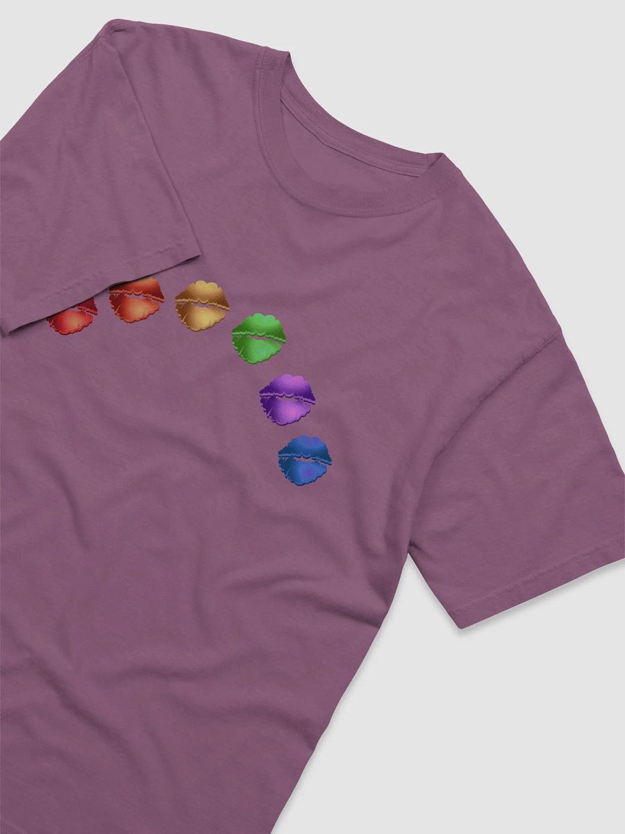 Pride Kisses Shirt product image (3)