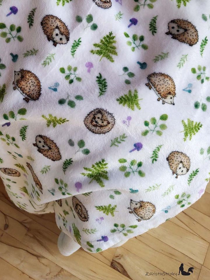 Hedgehogs with Ferns & Mushrooms Fleece Blanket product image (2)