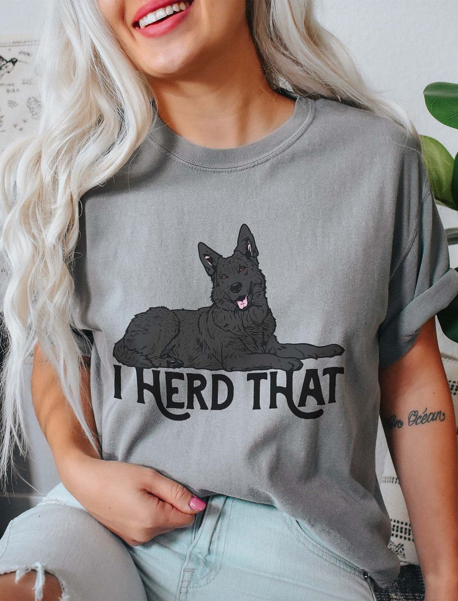 I Herd That T-Shirt of a German Shepherd (Black) | Funny T-Shirt for GSD Paw-rents product image (11)