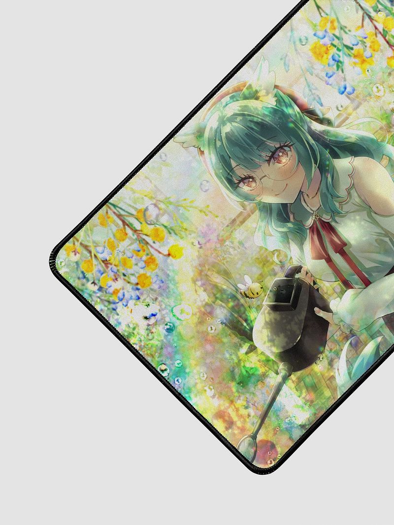 Clover Deskmat 12" x 18"