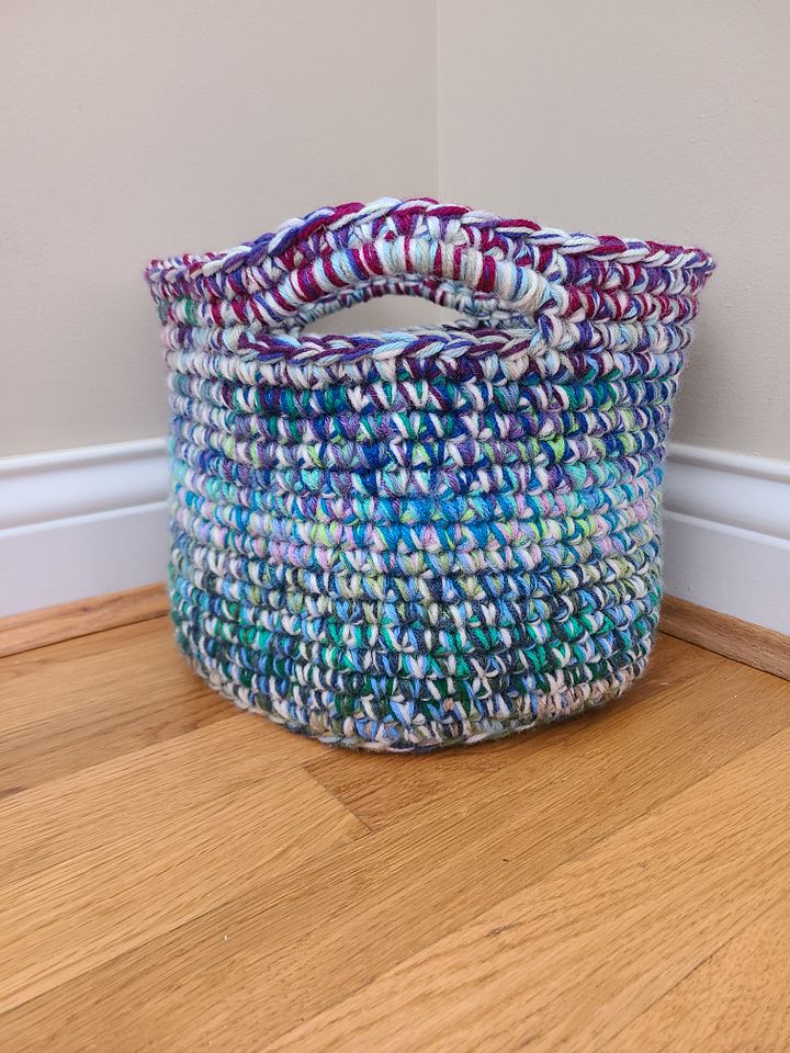 Stash Busting Basket - PATTERN product image (1)