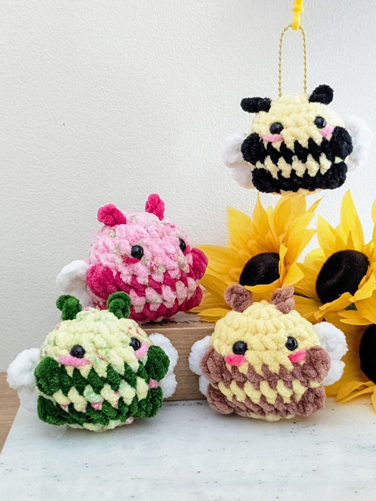 Lil Bee product image (1)