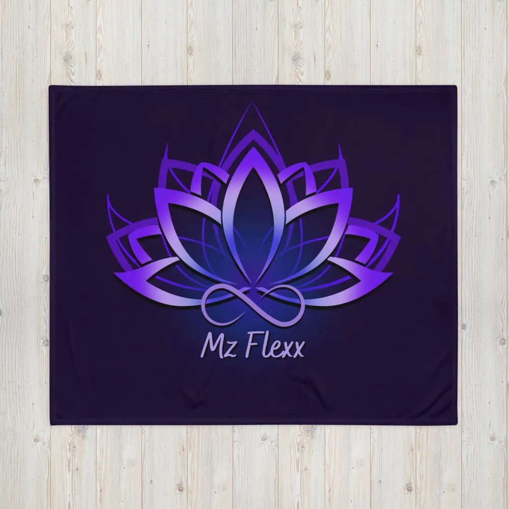 Mz Flexx Throw Blanket product image (4)