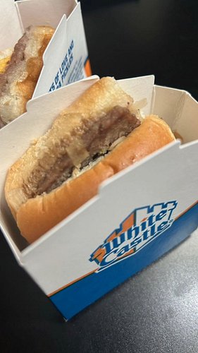 My First Time eatting at a White Castle and didn't know the came with Pickles. 

#whitecastle 
#slidders 
#lasvegas 
#freemon...