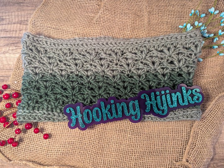 Illuminations Cowl - Green/Gray product image (1)