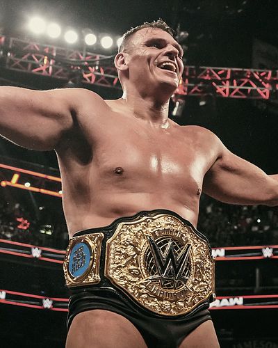 RAW Highlights

Gunther is back on top.

Last night on WWE RAW, the Ring General defeated Jey Uso to become a two-time World ...