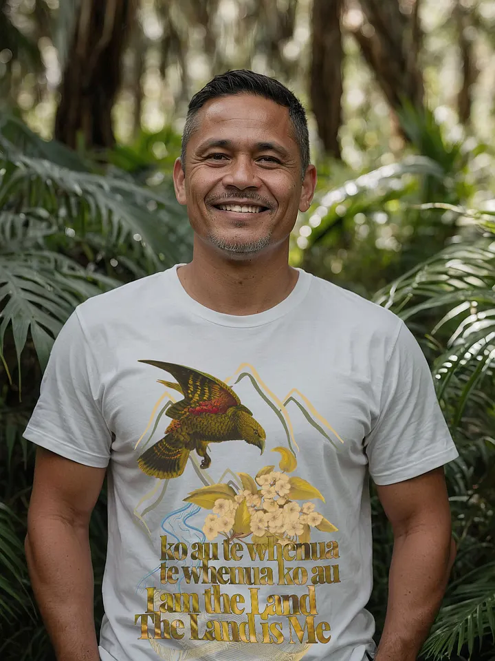 Unisex Kea in Flight - Mountain Lacebark ko au te whenua Decolonisation Aotearoa Tee product image (34)