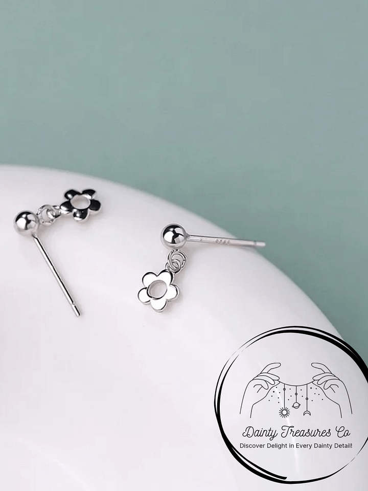 Drop Hollow Flower Earring product image (2)