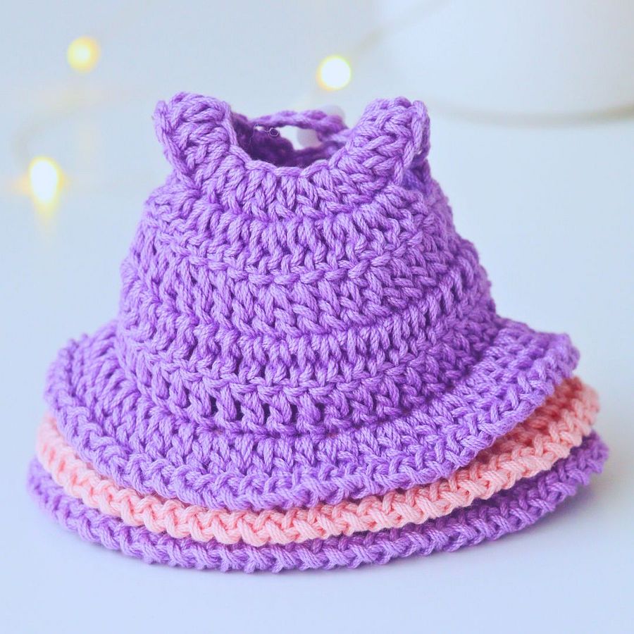 Crocheted doll, ideal for children to dress and undress; all her accessories are removable product image (5)
