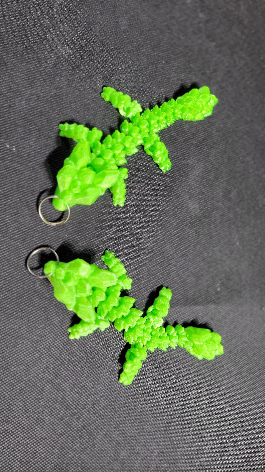 Articulated Rock Dragon Keychain (Sparkle Green) product image (4)