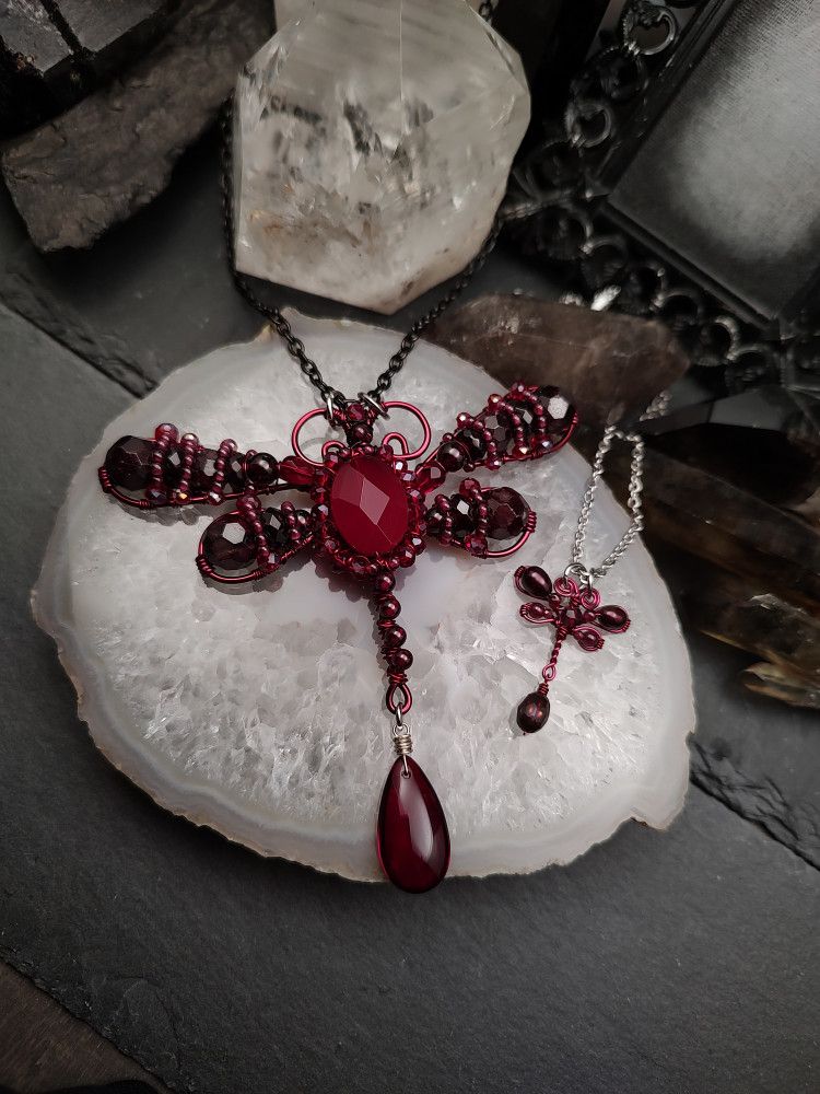 Dragonfly - Blood Garnet Mass product image (6)