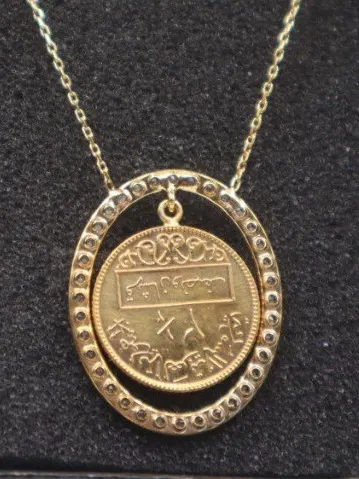 قلادة نسائية مركبة على نصف فرنك سوريا اصدار 1973 - مطلية بالفضة product image (2)