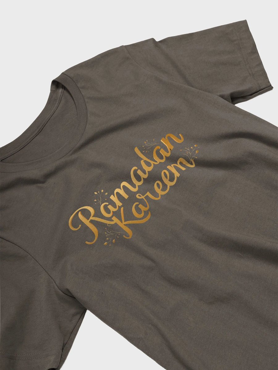 Golden Ramadan Kareem T-Shirt – Celebrate the Holy Month in Style product image (17)