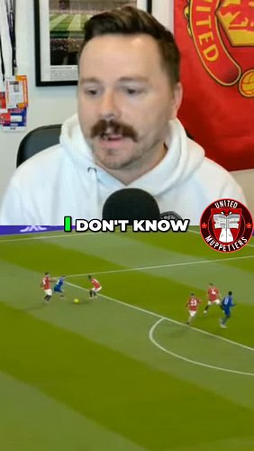 9 United players vs. 2 Everton players... and they score. It's not tactics if you can't even do the basics. Tired of it. #mufc