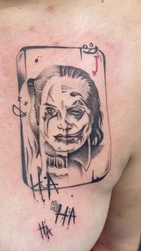 Harley Quinn & Joker on the chest #harleyquinn #joker #jokertattoo #tattooideas #foryou #tattooartist #ronnyeast
