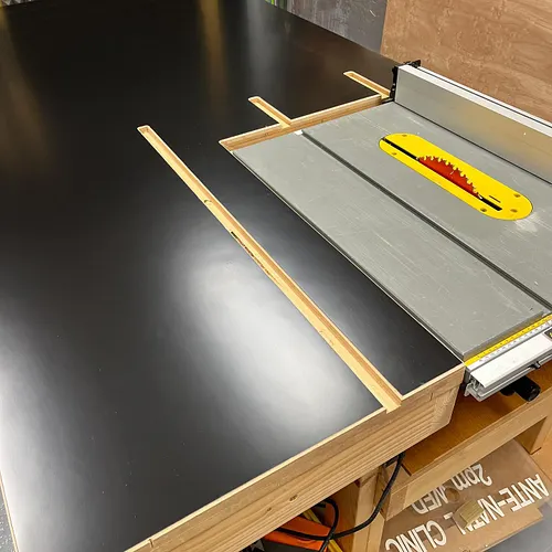 Aaahhh, our 2024 shop upgrade is nearly complete 👌 how slick does this new laminate bench top look *chefs kiss*

Question rem...