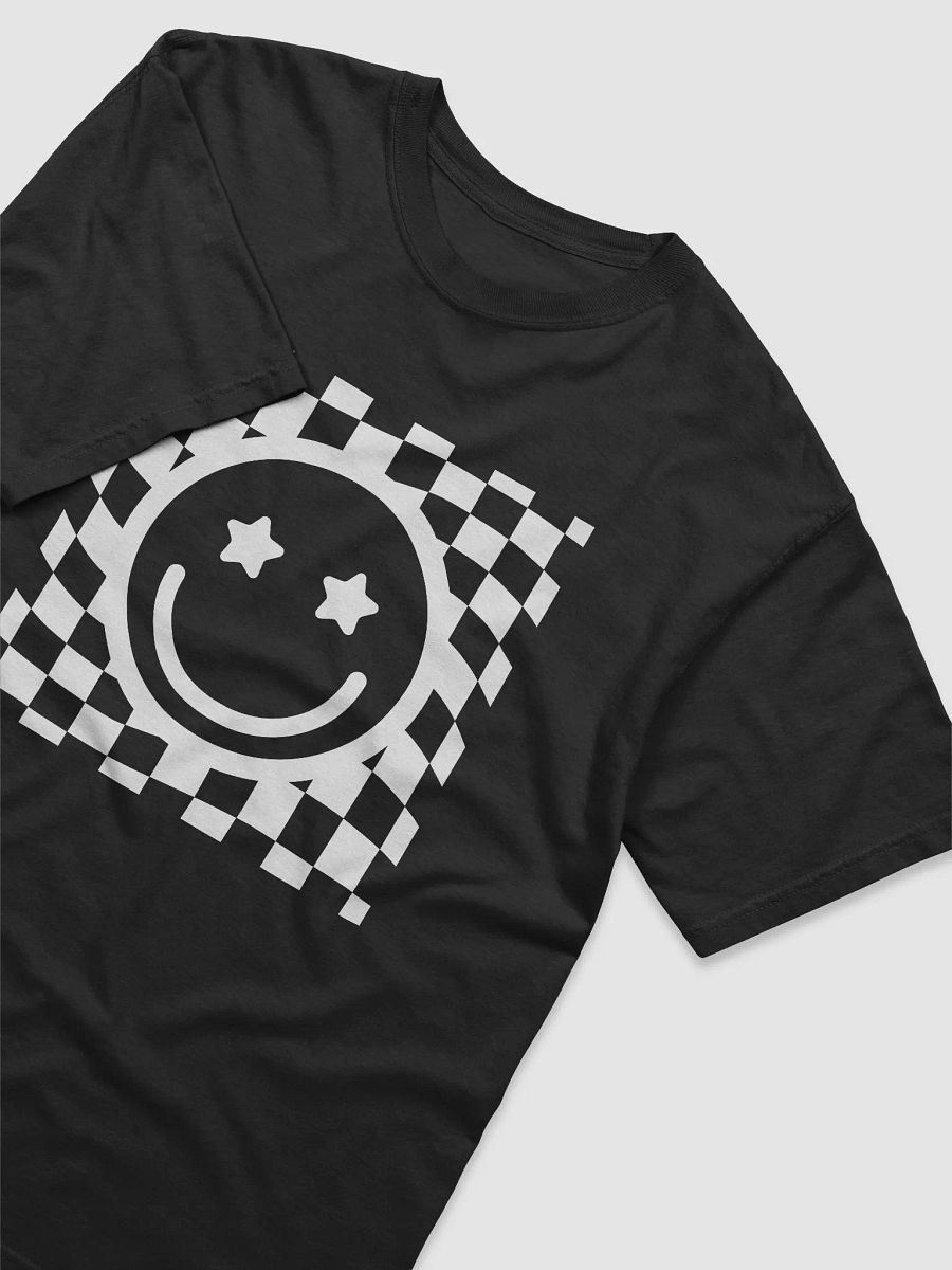 Starry-Eyed Smiling Face on a Checkerboard | Cute Retro-Style Trendy Aesthetic T-Shirt | Retro Rock Music-Inspired Tee product image (3)