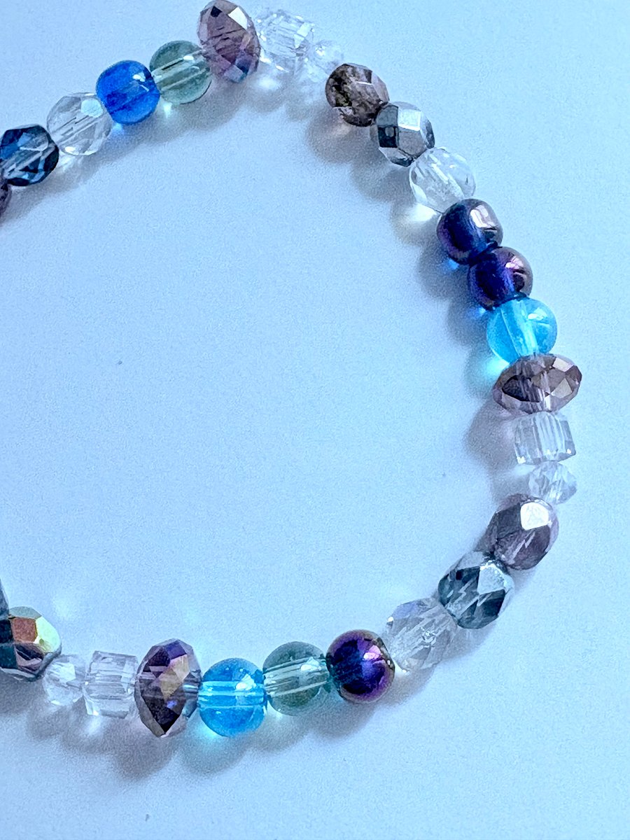 Handmade 7.5" Purple, Blue & Clear Bead Stretch Bracelet | Coastal Charm Jewelry by Monique Faella Designs™ | MFD-00166 product image (3)