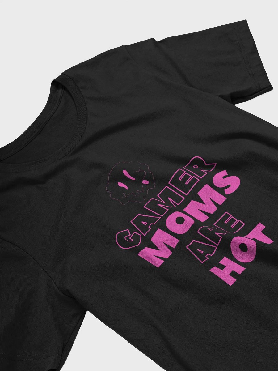gamer moms are hot tshirt product image (4)
