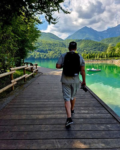 Să facem poze. Zic . Behind the scenes!!! #photography #barcislake #italy #holiday #alexmatei